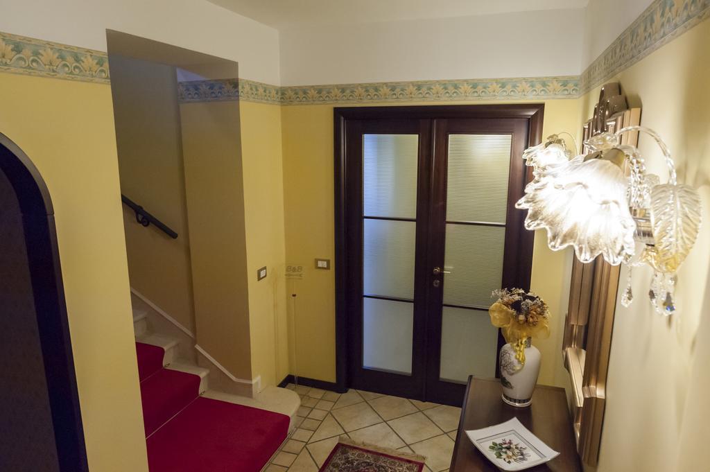 B&B Tribunale Cosenza Buitenkant foto